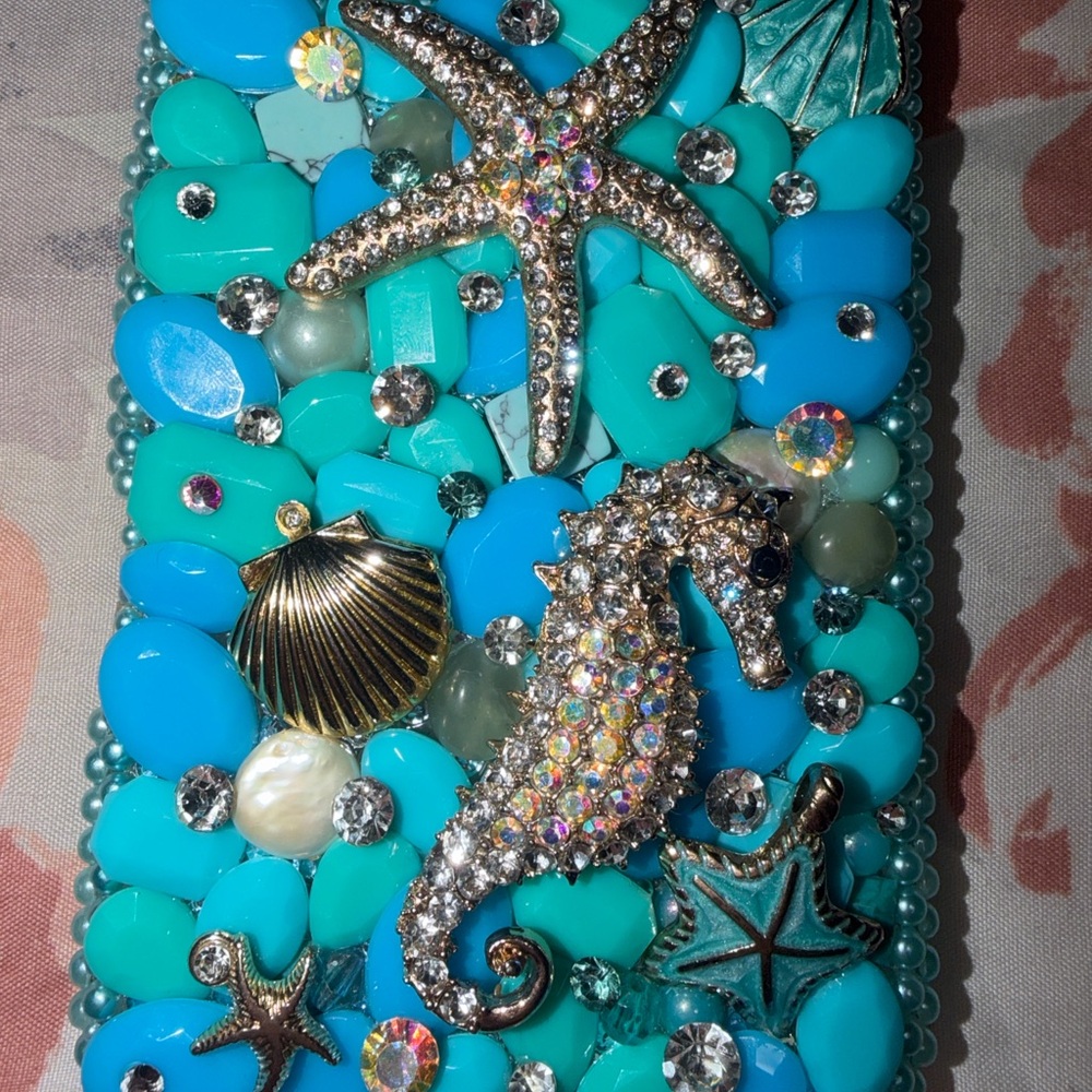 iPhone 16 Pro Max Case - Picture 5 of 8